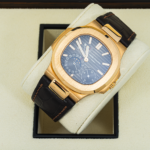 Patek Philippe Nautilus 5712R-001 Moon Phases Rose Gold (2017 to 2020) - 图片 5
