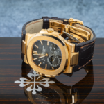 Patek Philippe Nautilus 5712R-001 Moon Phases Rose Gold (2017 to 2020) - 图片 6